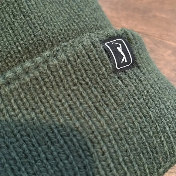 PGA Tour Knit Cuffed Pom Pom Beanie, fleece lined,stretch, winter warm golf hat - Picture 4 of 7